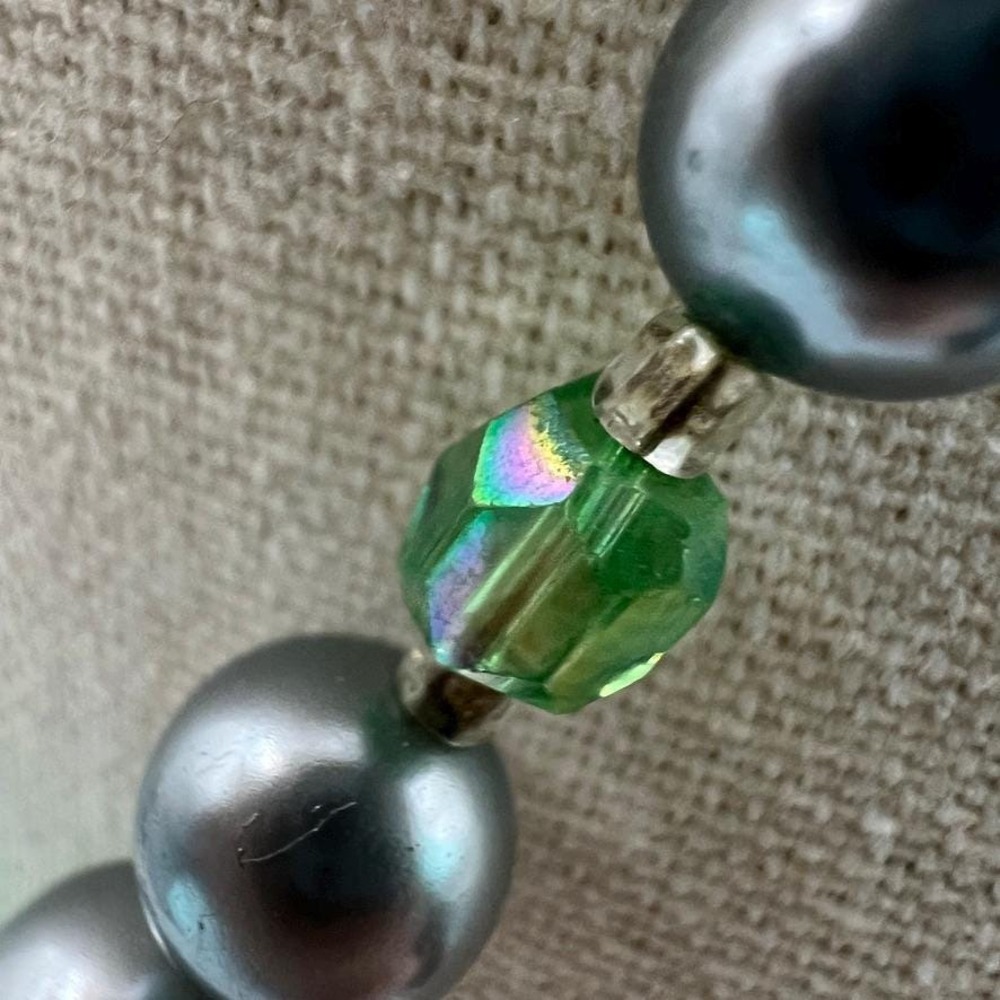 Vintage 1950s Japan Necklace Gray Faux Pearl Green Crystal Beads Mid-Century MCM - Picture 10 of 10